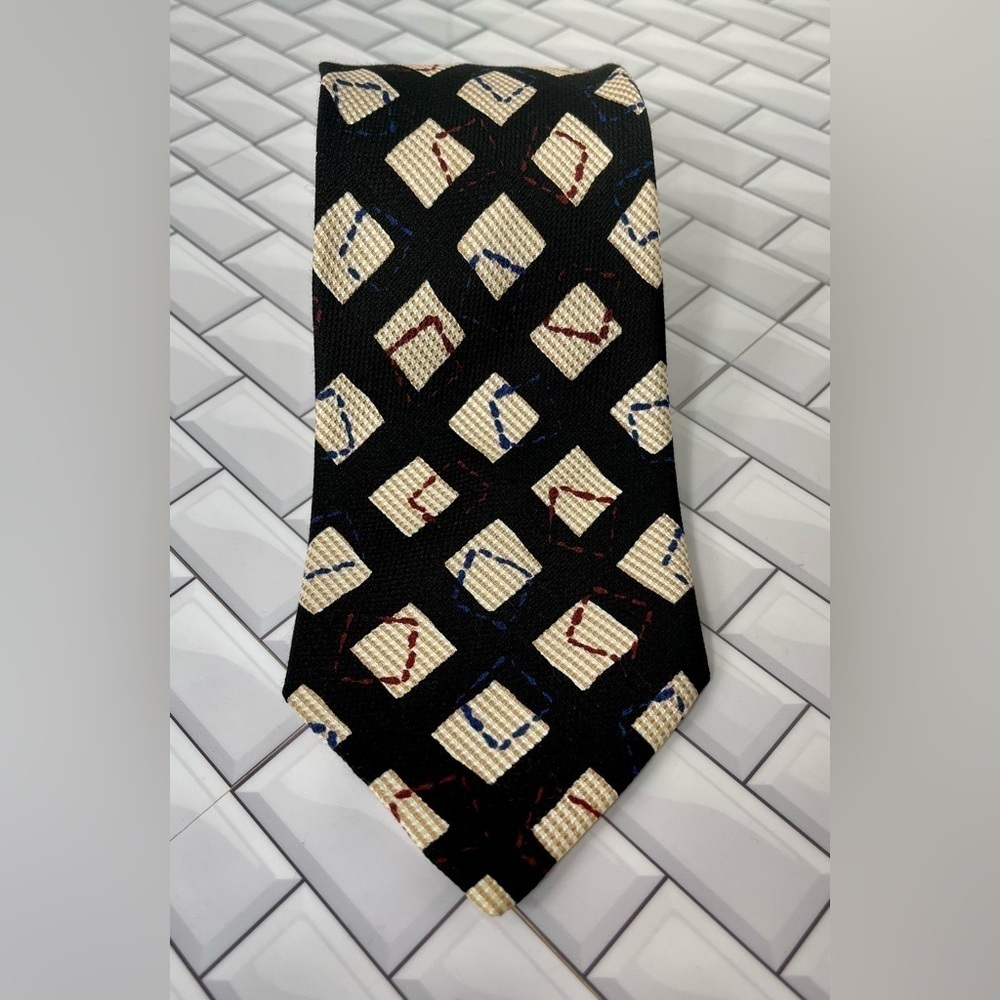 Vintage Franco’s Studio 1100 Mens Geometric Silk Neck Tie 58in Corporate Work